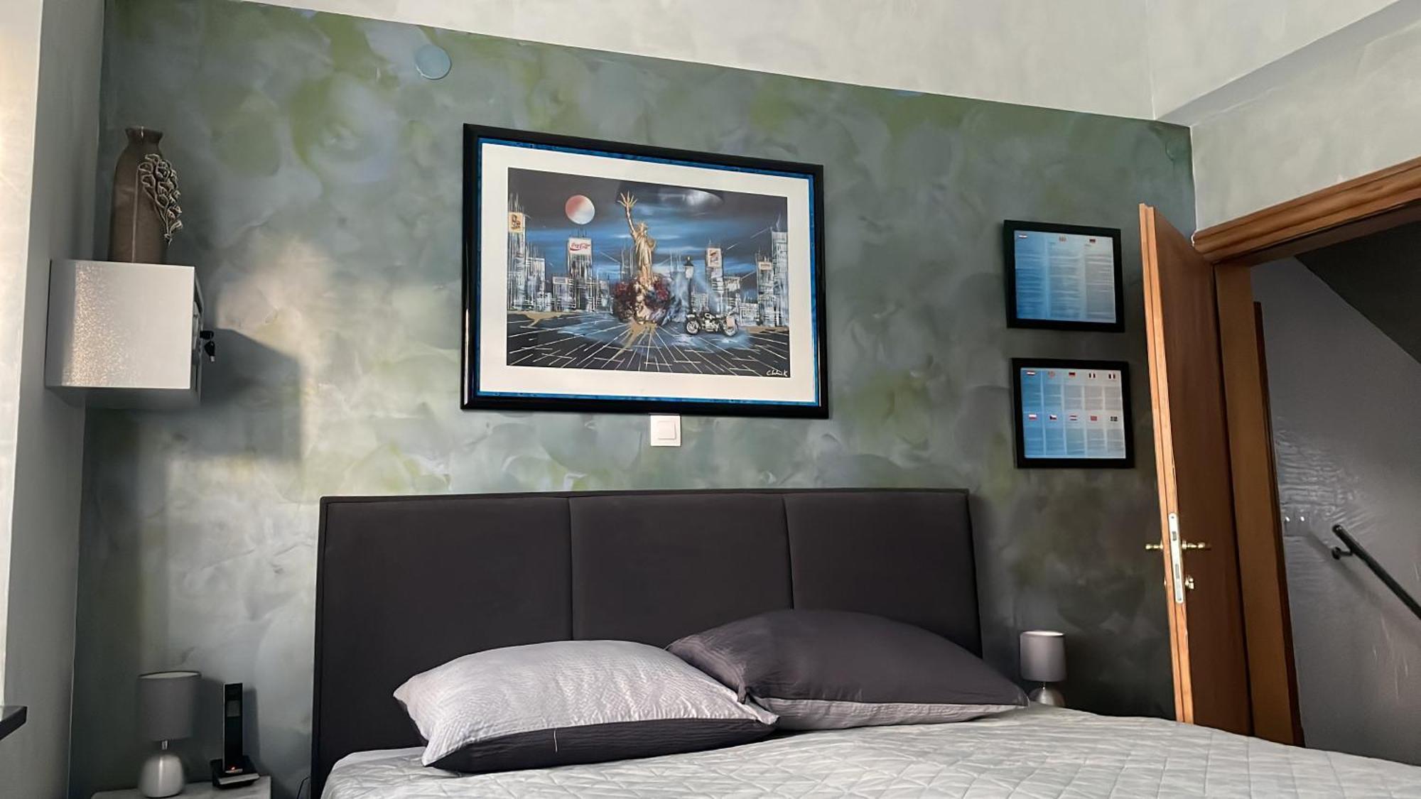 Tona - Miran Apartman - Parking - Samostalna Prijava Karlovac Dış mekan fotoğraf
